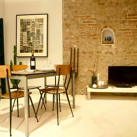 Very In Santa Croce - Amazing For Two Guests * 피렌체